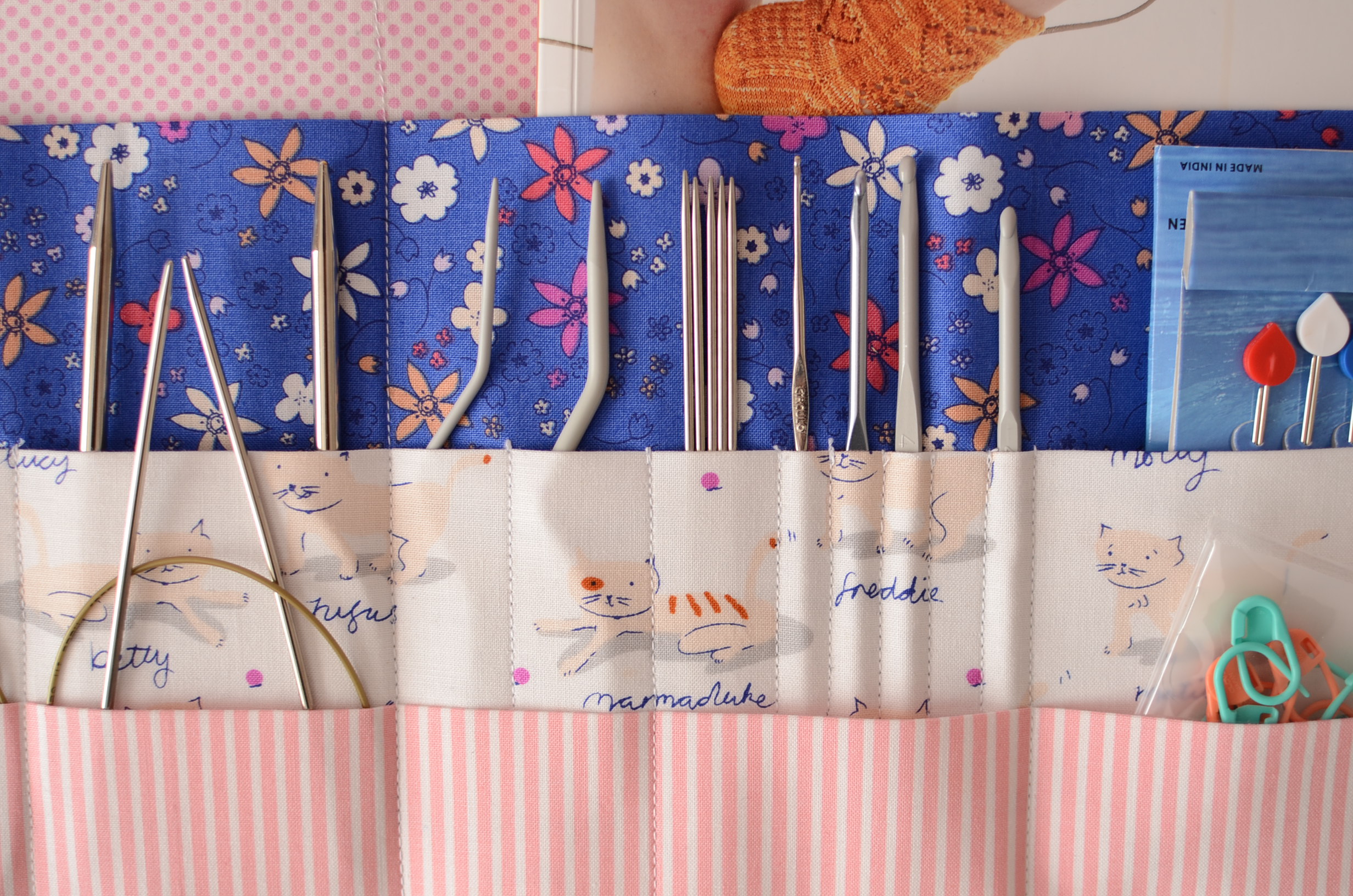 Circular knitting needle case sewing pattern